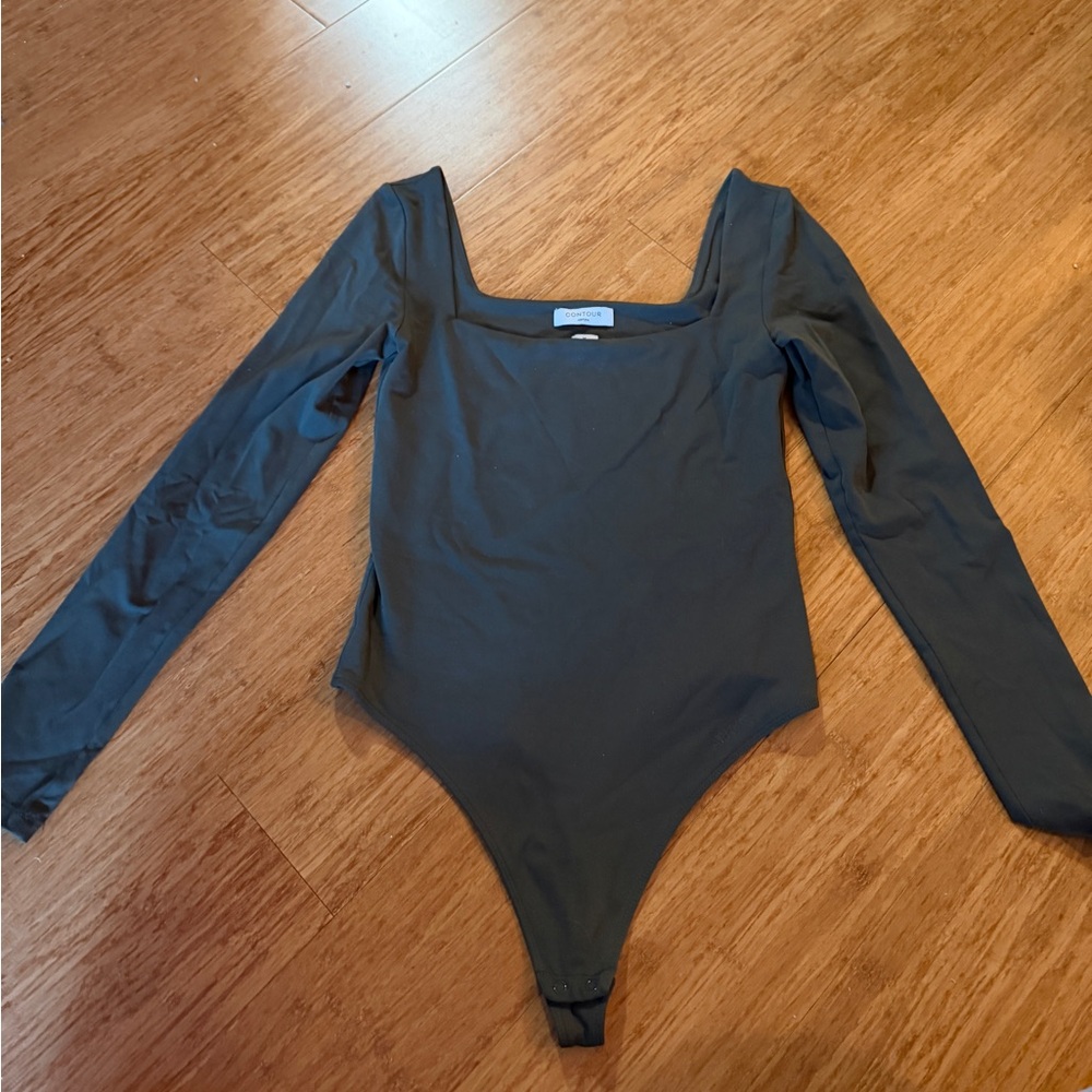 Aritzia Long Sleeve Square Neck Bodysuit in Dark Gray